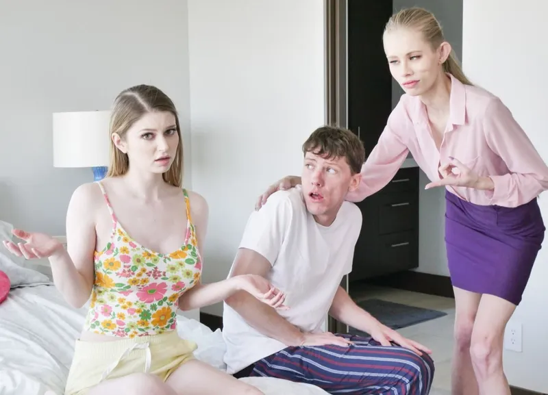 Mẹ kế bắt con gái riêng của anh xã phang với cậu con trai