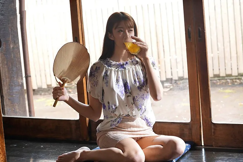 Mùa hè buồn chán ở quê nện bà xã gần nhà thiếu thốn vì lấy người chồng già